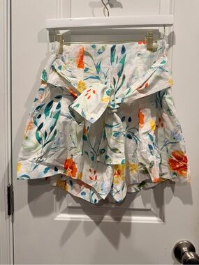 High-Waist Floral Tie-Front Shorts - White/Multicolor